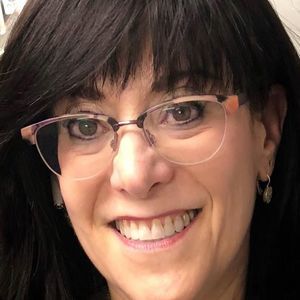 Meet your Posher, Miriam